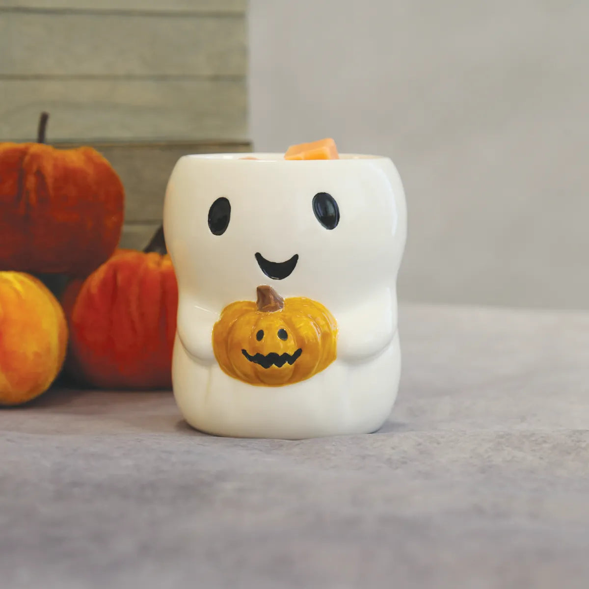 Ghost Holding Pumpkin Ceramic Wax Melter 10cm